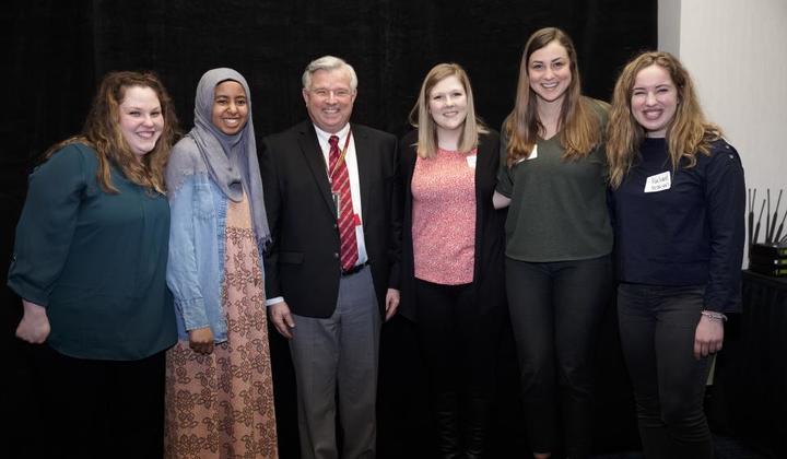 First year College of Pharmacy students and Dr. Jim Cloyd